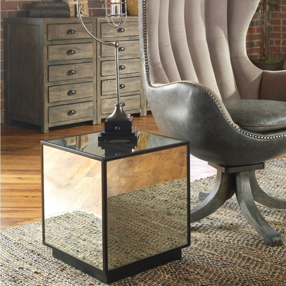 Matty Mirrored Cube Table - Image 3