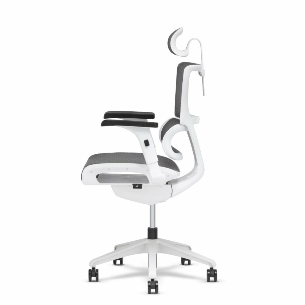 Xvision Small Management Chair - Image 2