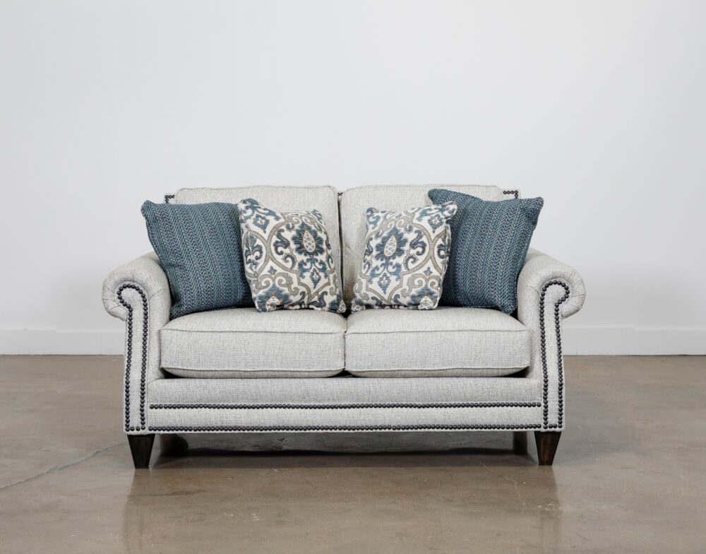 4300F30 Loveseat