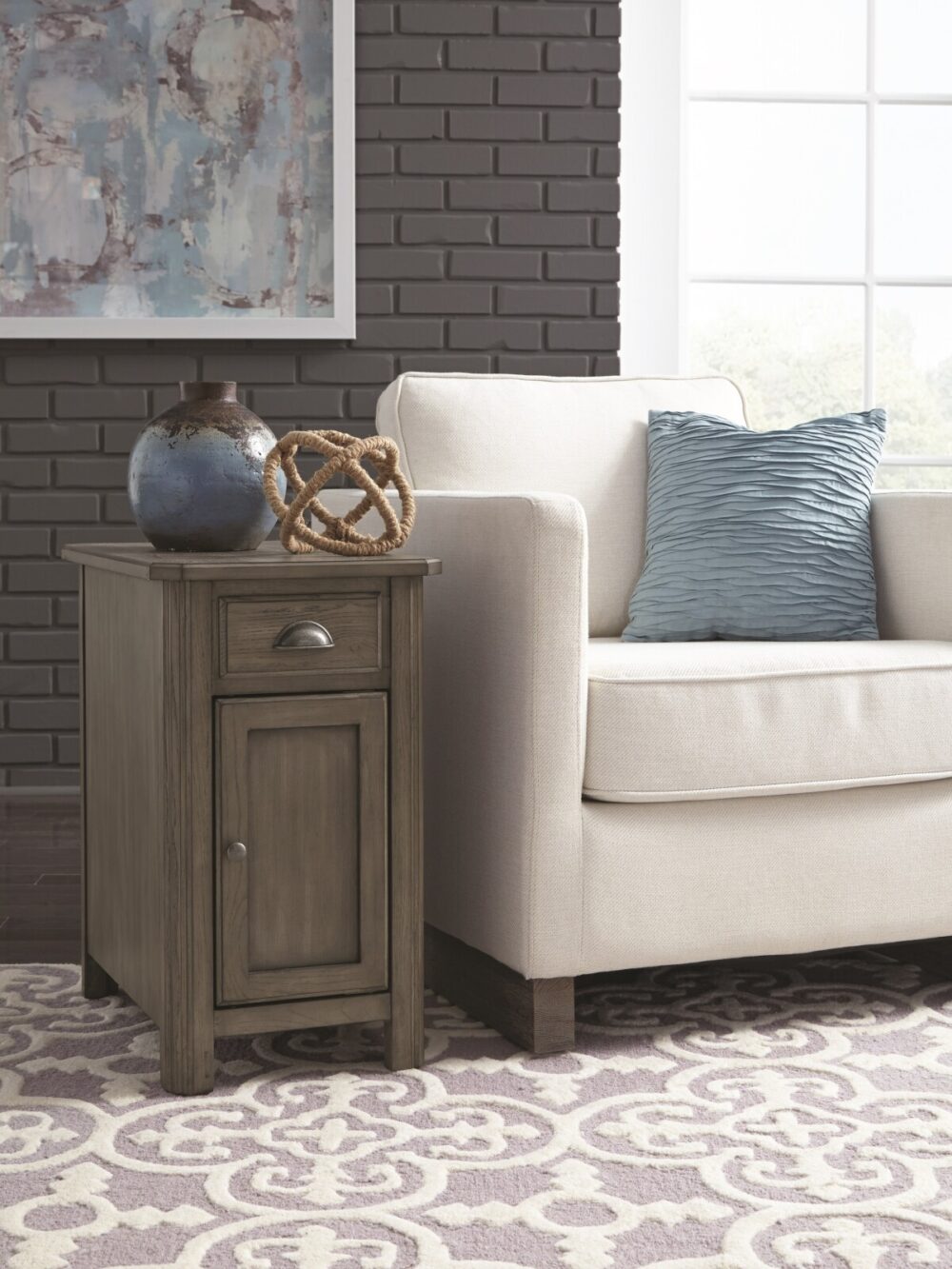 Chairside Cabinet 2114-22