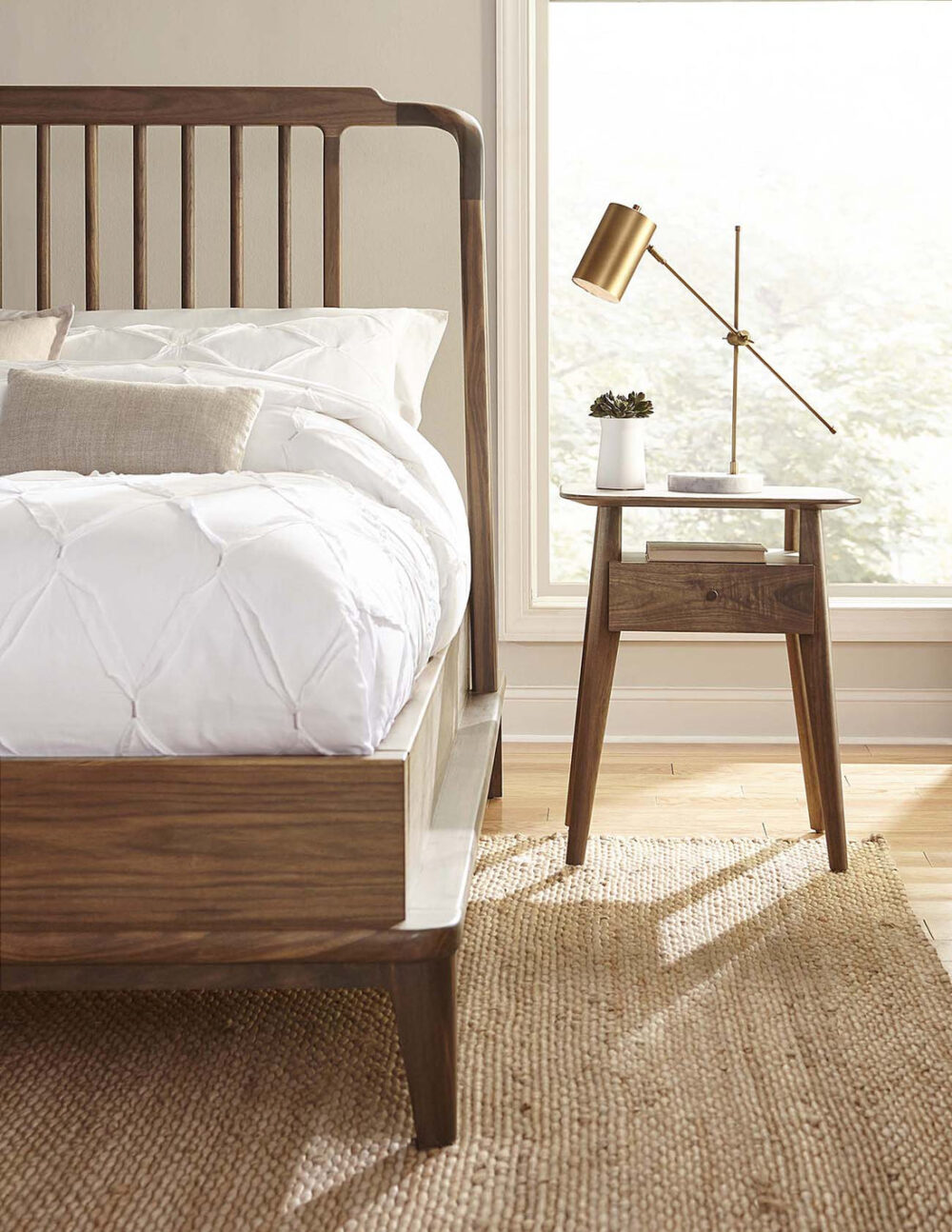 Walnut Grove Spindle Bed - Image 4